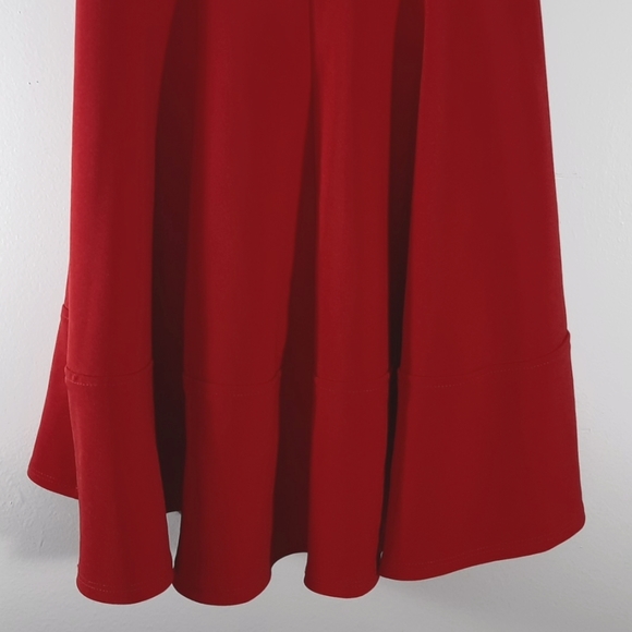 - NWT LULUS RED DRESS SZ M - Picture 3 of 10